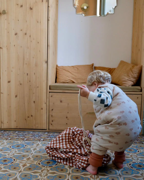 Gigoteuse à pieds retroussable Hiver, motif coeur, Tante Reine.