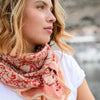 Grand foulard Anjali Cerise Bellemme - foulard rouge à motifs fleuris pour enfants et famille, accessoire mode concept store