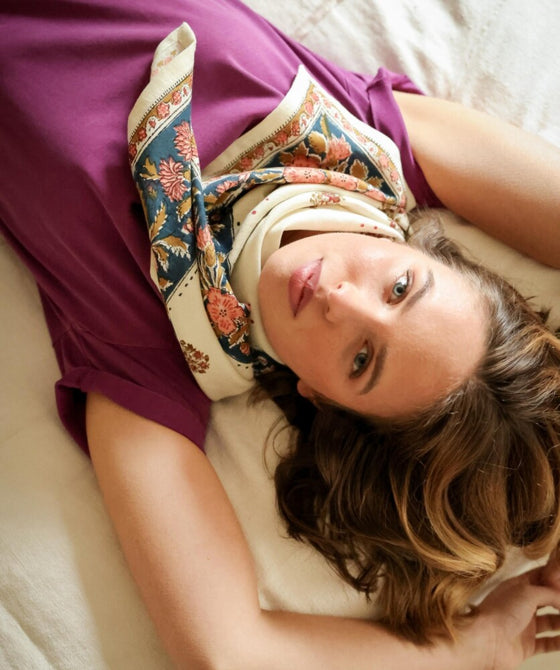 Grand foulard Balkan Vanille Bellemme - foulard élégant fleuri pour enfants et famille, accessoire mode concept store