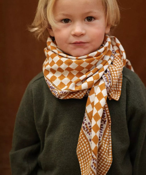 Grand foulard Damier Caramel Bellemme - accessoire mode enfant et famille, foulard élégant à carreaux
