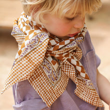  Grand foulard Damier Caramel Bellemme - accessoire mode enfant et famille, foulard élégant à carreaux