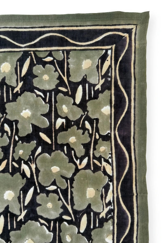 Foulard Apaches Collections Daisy Meteorite – imprimé floral kaki et noir