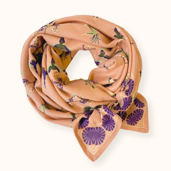 Petit foulard Manika et grand foulard Latika Cerisier Blush Apaches Collections.