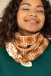 Foulard Apaches Collections Latika Tigro Forest vert – Grand carré en coton bio à imprimé graphique pour femme et enfant