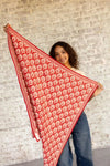 Foulard Apaches Collections Wonderful Fire rouge et écru – accessoire mode famille