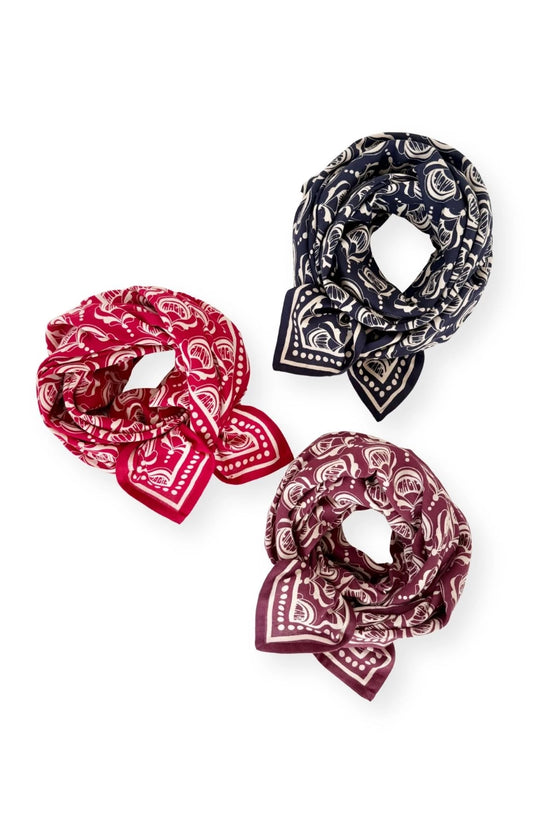 Petit foulard Manika Wonderful Navy Apaches Collections en coton - Accessoire mode enfant et adulte