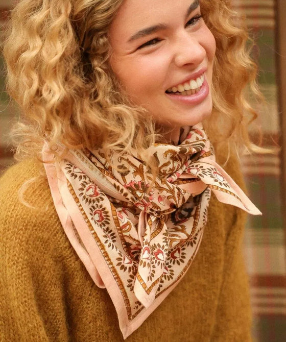 Foulard Mina rose poudré Bellemme – foulard fleurs coton, accessoire cheveux et cou femme et enfant