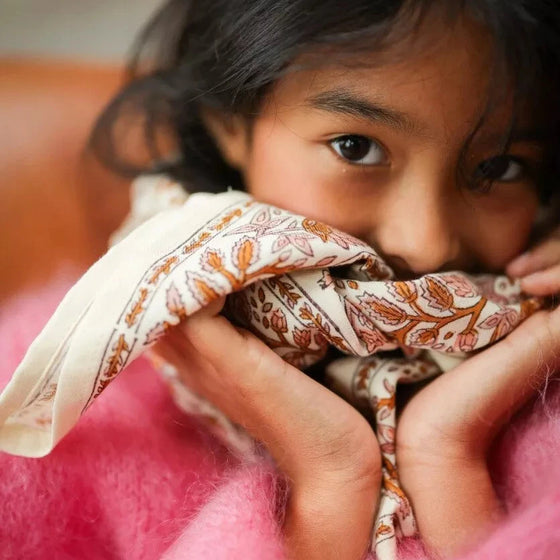 Foulard Rhapsody Poudre Bellêmme en coton fleuri – foulard mère-fille