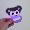 Hochet lumineux Lila Glo Pals – jouet d’éveil sensoriel pour bébé dès 6 mois