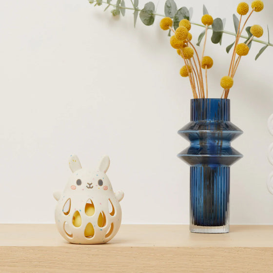 Hochet lapin en silicone Tiger Tribe – jouet d’éveil bébé