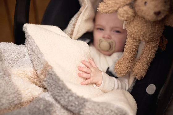 Jouet d'éveil pour bébé à suspendre, lapin Riverside Jollein.