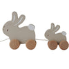 Jouets à tirer en bois lapins Baby Bunny Little Dutch. Jouet d'éveil pour bébé.