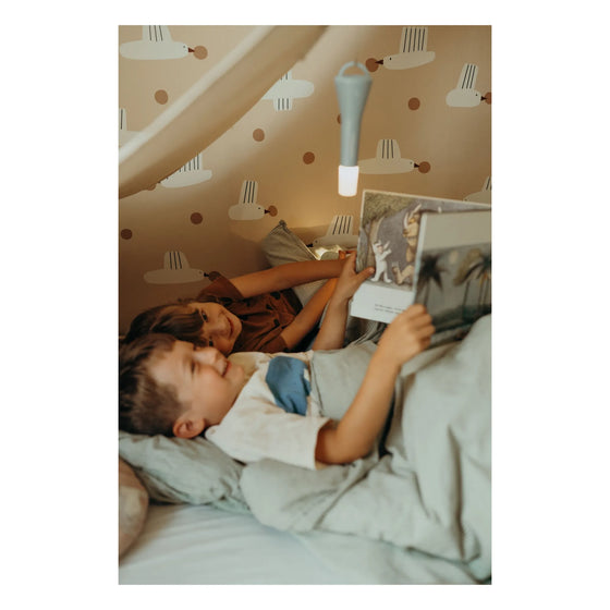 Lampe torche bleue multifonction Kidywolf – torche, veilleuse et lampe d’ambiance pour enfant