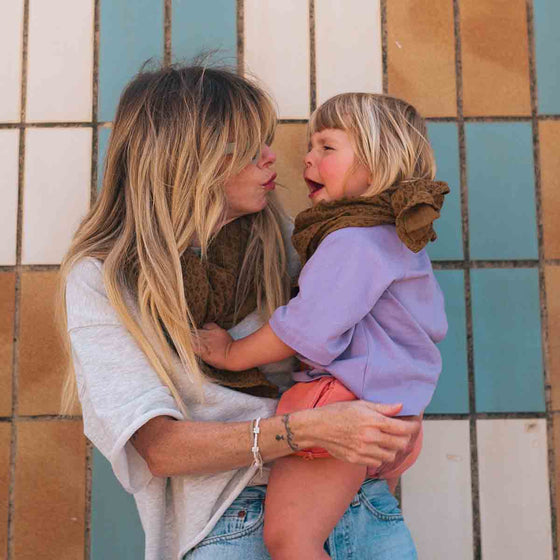 Lange bébé imprimé léopard cumin en gaze de coton Bianca Rose in April