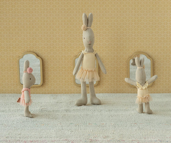 Lapine Maileg taille 1 en body crème avec tutu en tulle – peluche douce et élégante pour enfants, concept store famille