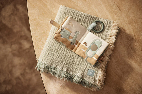 Livre d’activités bébé en tissu velours côtelé écru avec motif voiture – jouet d’éveil sensoriel à accrocher Jollein