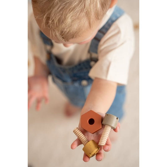 Mini établi en bois Little Dutch. Jeu d'imitation pour enfant. Apprendre à bricoler.