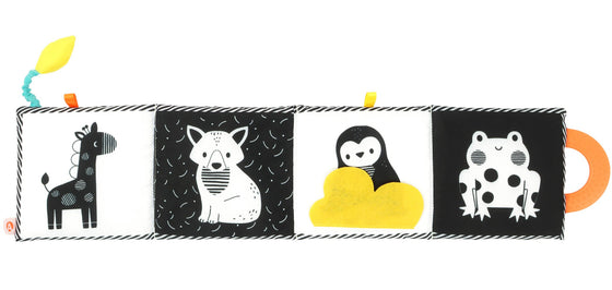 Livre tissu noir et blanc Auzou éveil, premier livre sensoriel pour bébé avec anneau de dentition