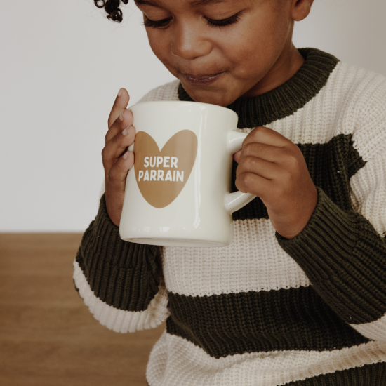 mug en céramique super parrain beige avec cœur caramel – cadeau parrain original