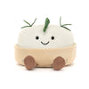 Peluche Jellycat Amuseables camembert souriant avec pattes et croûte beige