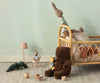 Peluche ours Medium Maileg marron chocolat avec ruban léopard autour du cou, douce et adaptée dès la naissance
