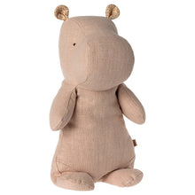  Peluche Safari Friends Hippopotame couleur rose clair, taille médium Maileg
