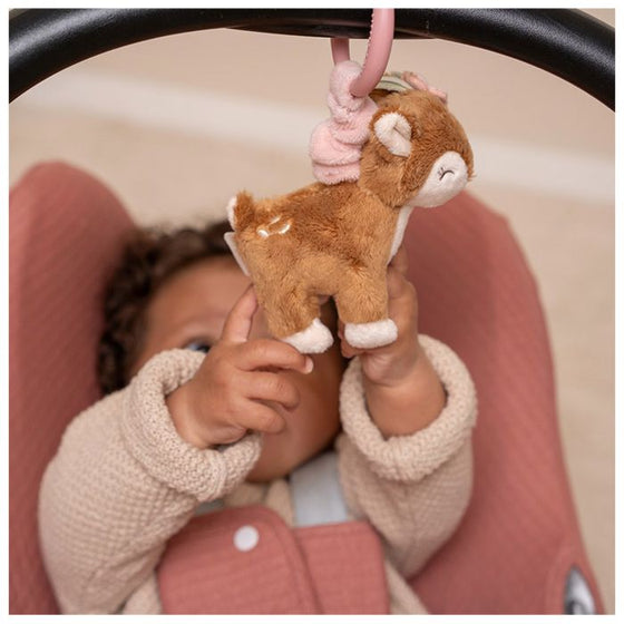 peluche vibrante à suspendre faon bébé Little Dutch