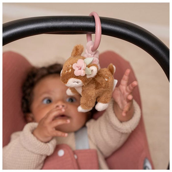 peluche vibrante à suspendre faon bébé Little Dutch