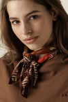 Petit foulard Dupitta Zèbre Brown Apaches Collections, 50 × 50 cm – autre vue
