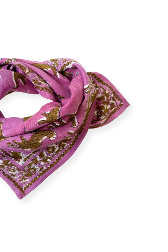 Petit foulard Manika Bengale Fuchsia Apaches Collections.