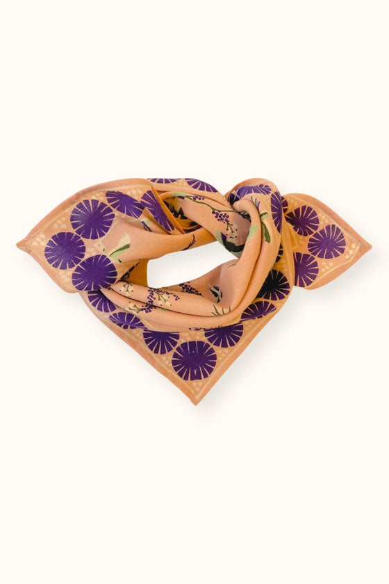 Petit foulard Manika et grand foulard Latika Cerisier Blush Apaches Collections.