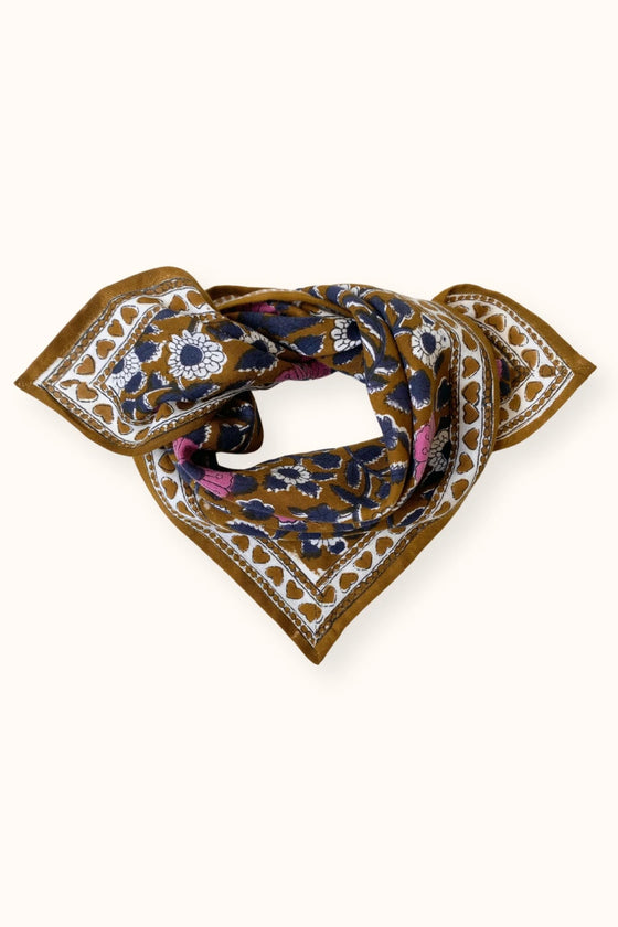 Petit foulard Manika et grand foulard Latika Coeur Tapenade Apaches Collections.