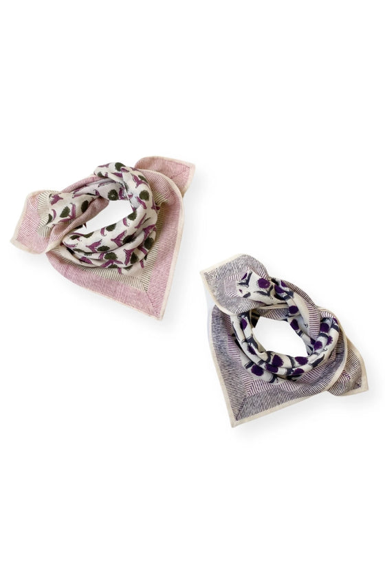 Petit foulard Manika et grand foulard Latika Lotus Kaki Apaches Collections.