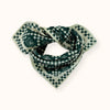 Foulard Apaches Collections Latika Tigro Forest vert – Grand carré en coton bio à imprimé graphique pour femme et enfant