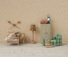 Petit lampadaire Dark Powder Maileg pour maison de poupée
