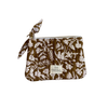 Petite pochette Calcutta Olive So Family en coton bio matelassé. Chic et pratique pour ranger les essentiels de maman ou d’enfant.