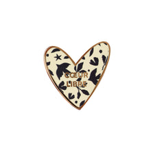  Pin’s cœur fleuri inscription Cœur Libre – accessoire mode enfant et adulte