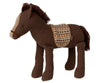 Poney en tissu marron Maileg avec selle tricotée, modèle Médium