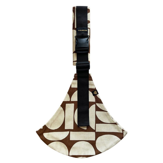 Porte-bébé ergonomique motif boho beige et marron Wildride