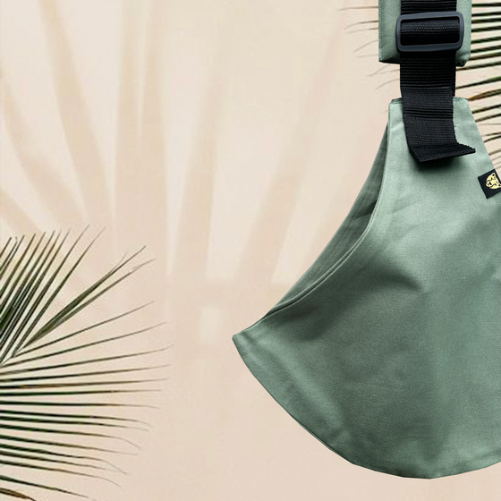 Porte-bébé de hanche Wildride vert sauge Fern – modèle ergonomique dès 9 mois