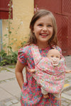 Porte-bébé enfant pour poupée motif floral rose Konges Sløjd