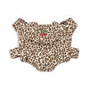 Porte-poupée Leo léopard Konges Sløjd avec broderie cerises