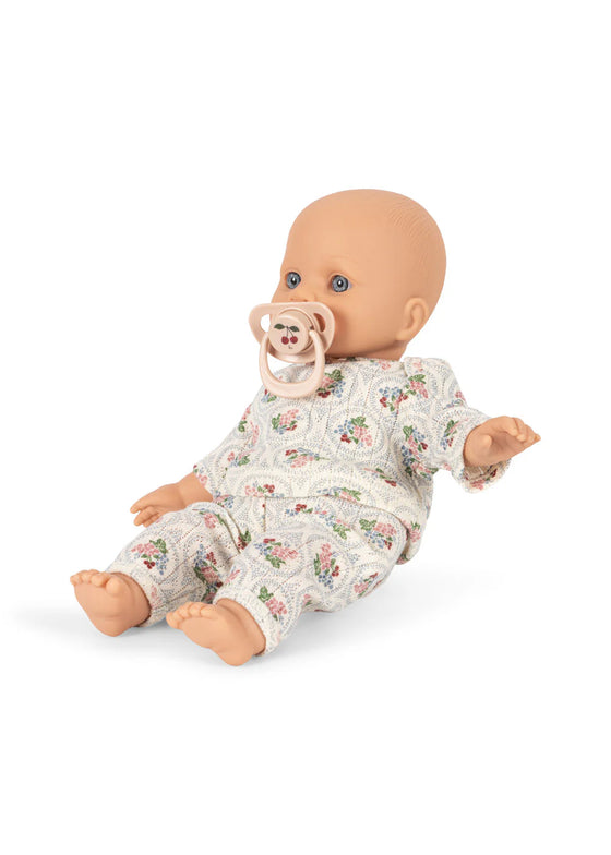 Poupée Violette avec tétine et pyjama fleuri Verona Blues – Konges Sløjd