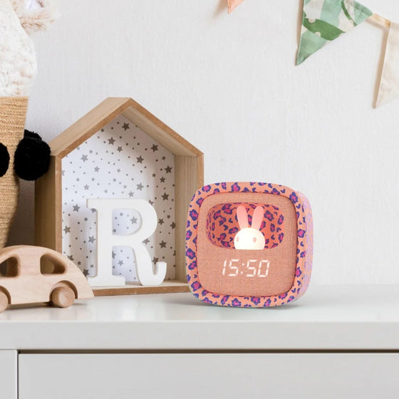 Réveil enfant lapin léopard rose MOB – veilleuse et horloge ludique pour chambre d’enfant