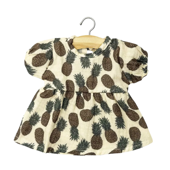 Robe Faustine à manches ballons en gaze de coton imprimé ananas pour poupées Gordis et Babies Minikane – tenue estivale et tendance.