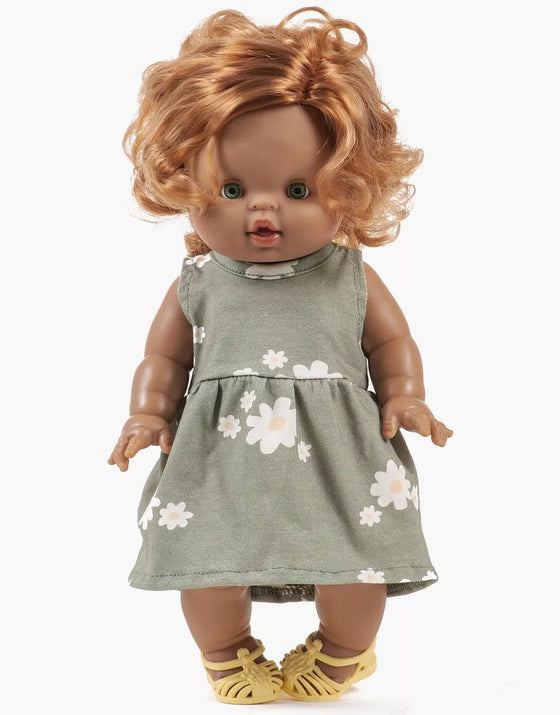 Robe Faustine sans manches en jersey vert à marguerites pour poupées Gordis Minikane – tenue fleurie pour jeux d’imitation.