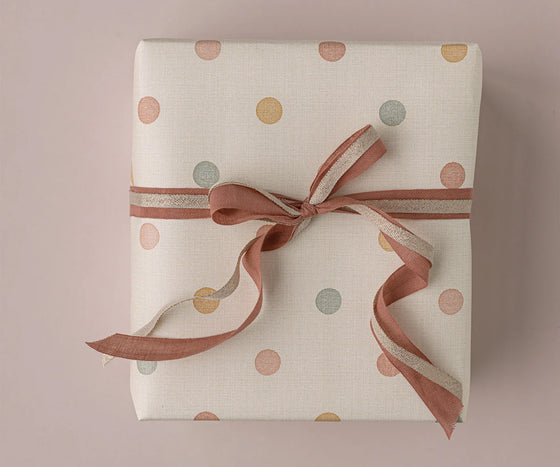 Rouleau papier cadeau Multi Dots Maileg.