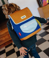 Sac à dos carré Mini Blue Canyon Hello Hossy bleu et camel pour enfants