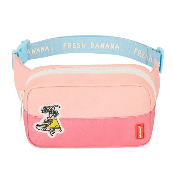 Sac banane enfant Hello Hossy modèle Lola rose pastel avec ceinture bleue et broderie chaussure fleurie