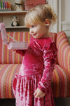 Coffret bijoux enfant Konges Slojd boîte rose ouverte avec bijoux fantaisie
